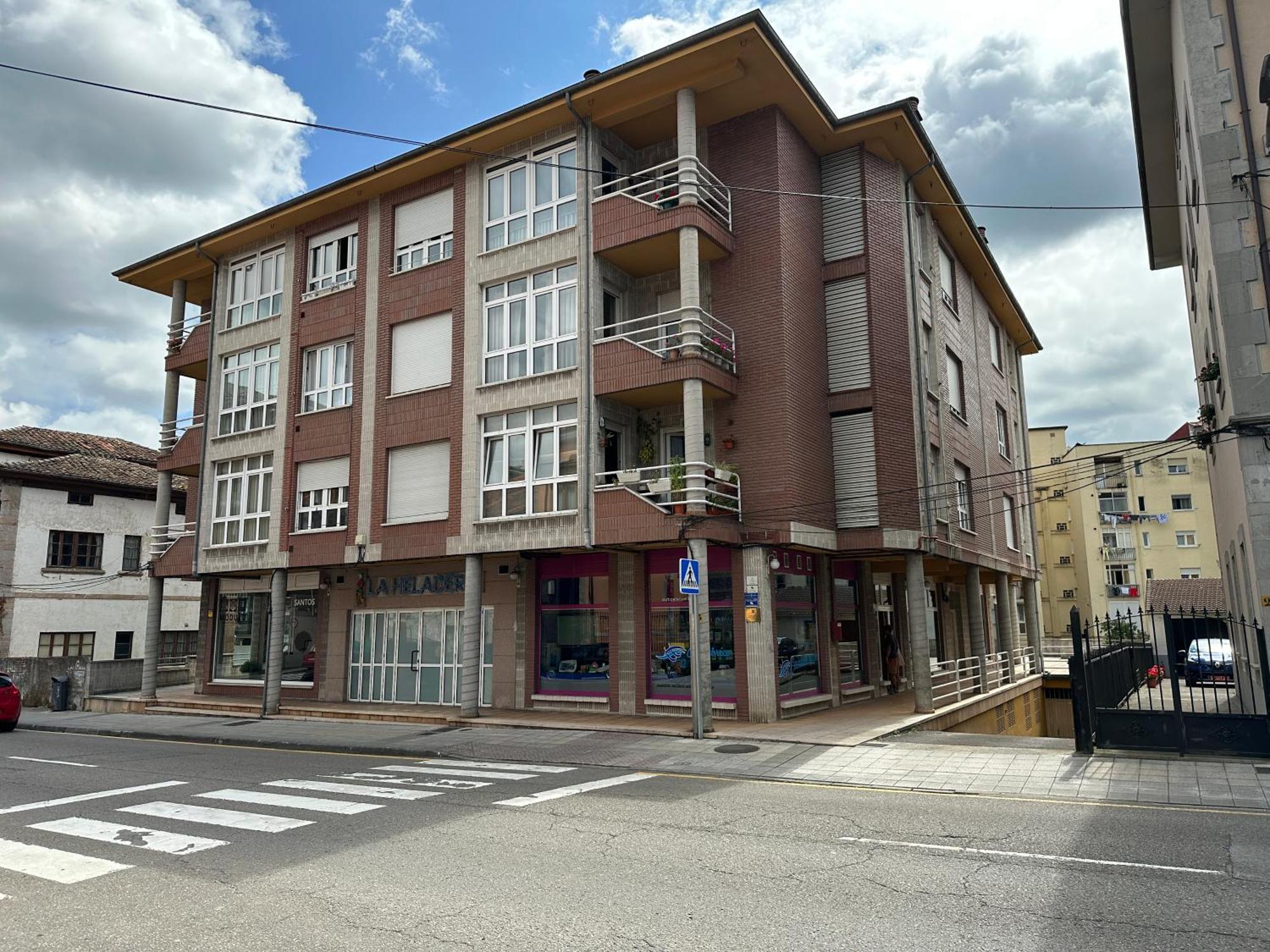 Lola Apartment